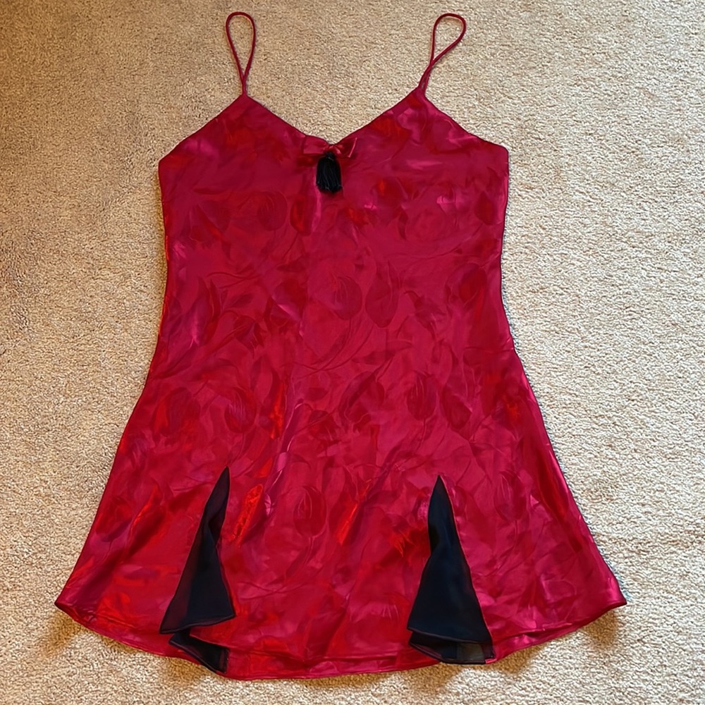 Vintage Victoria’s Secret Nightie - Picture 5 of 5